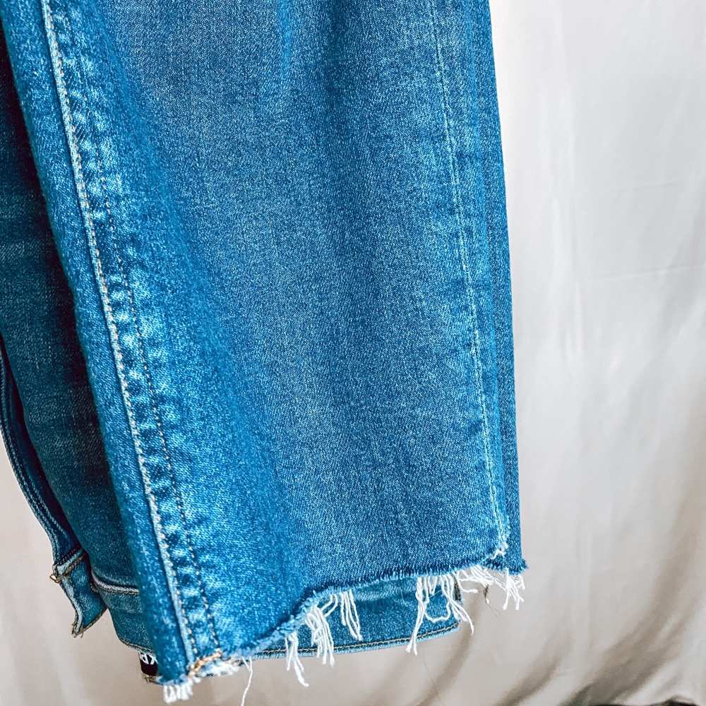 Express Mom Jean Super High Rise - Picture 7 of 11